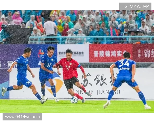 苏超苏州队球员自信喊话两万亿经济实力展现真E哥风采 苏超苏州队球员自信喊话两万亿经济实力展现真E哥风采